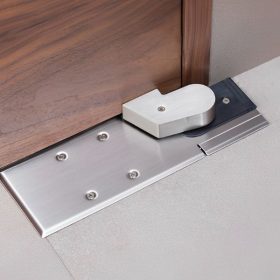 Bàn lề sàn cửa gỗ lắp đặt âm sàn hiện đại