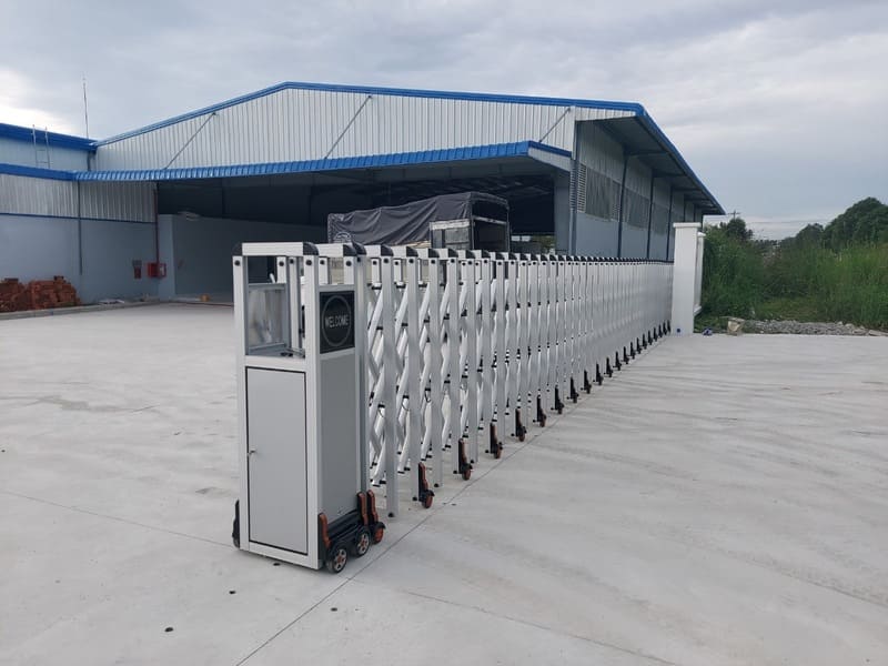 Cửa cổng inox sự kết hợp hoàn hảo giữa hiện đại và độ bền vượt thời gian