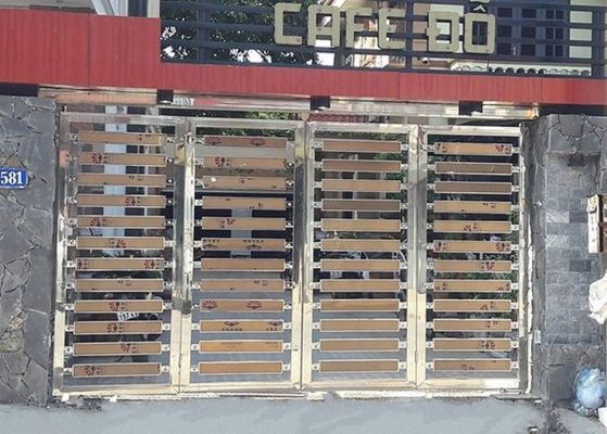 Cửa cổng 4 cánh lùa được nhiều gia chủ yêu thích