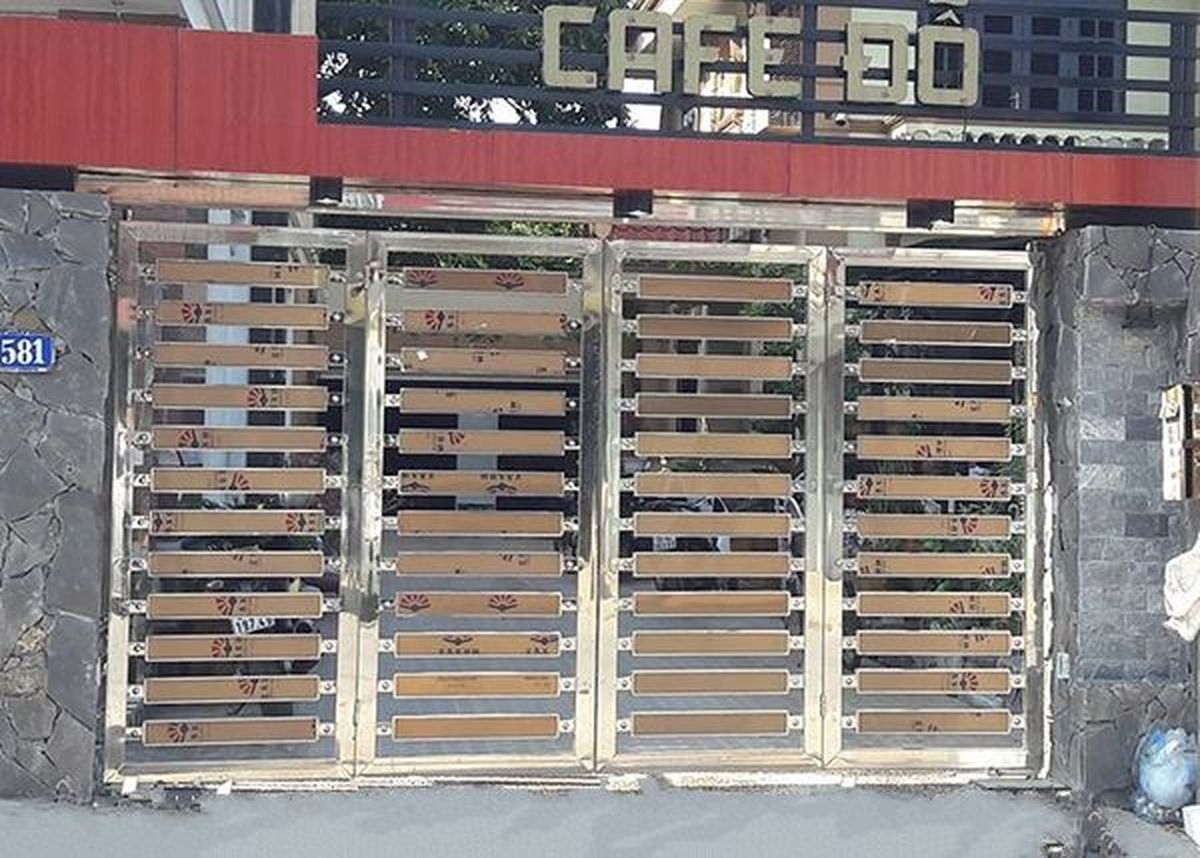 Cửa cổng 4 cánh lùa được nhiều gia chủ yêu thích