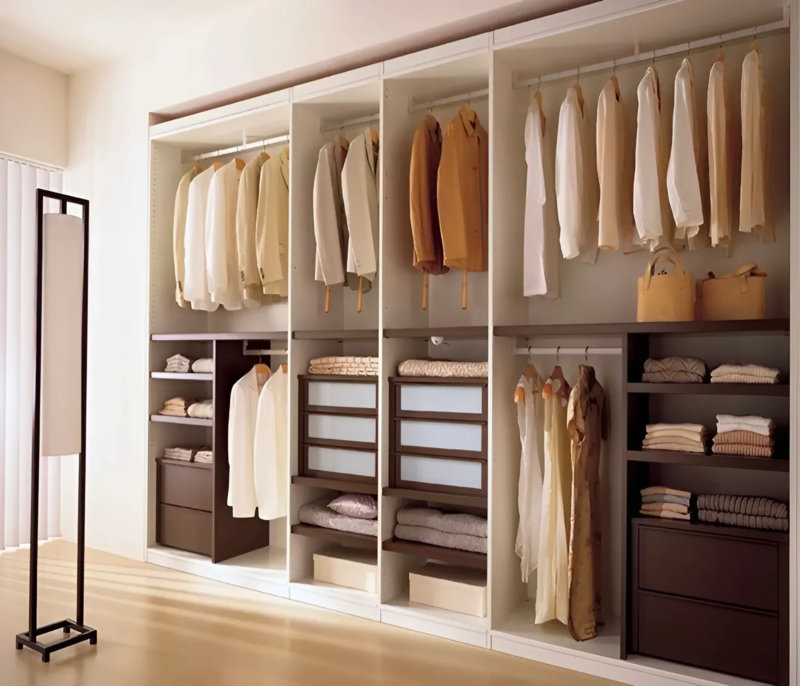 Sự tiện nghi của tủ quần áo cánh kính